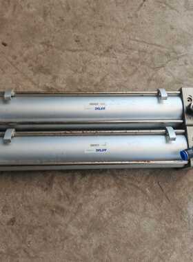 亚德客（AirTAC）SC63X300S型号的标准气缸，属于