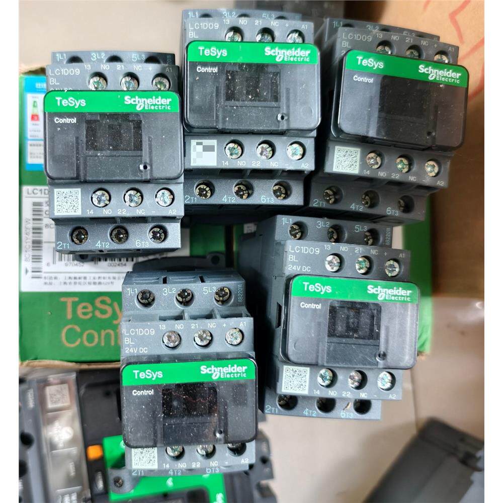 施耐德LC1D09BL接触器，黑色新款，全新没用过，数量5台