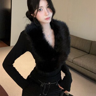 纯欲辣妹毛领拼接V领长袖T恤设计感内搭修身打底衫上衣毛绒绒贵妇