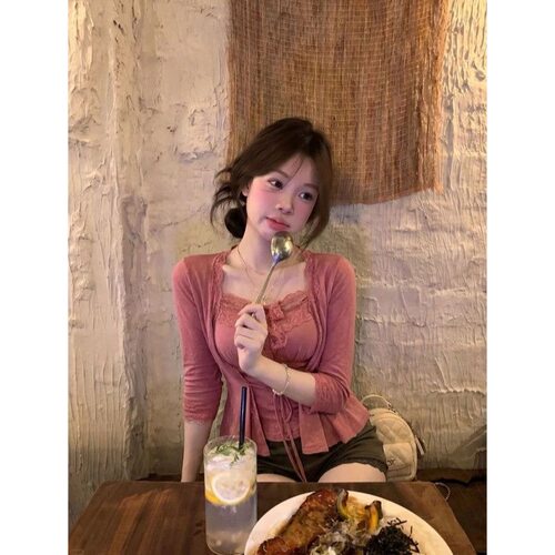 2026新法式蕾丝拼接吊带背心女内搭外穿性感美背文胸一体上衣好看