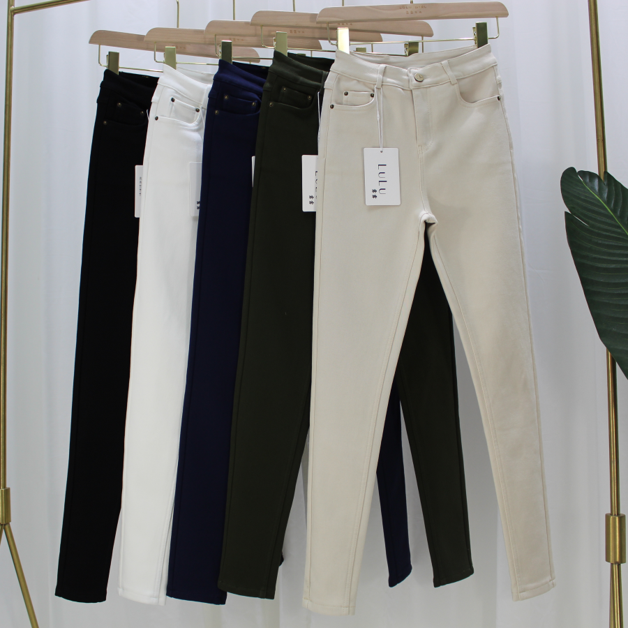 露露LULU时尚加绒打底裤长裤