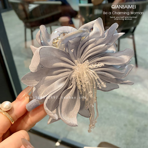 立体花瓣流苏抓夹森系超仙鲨鱼夹