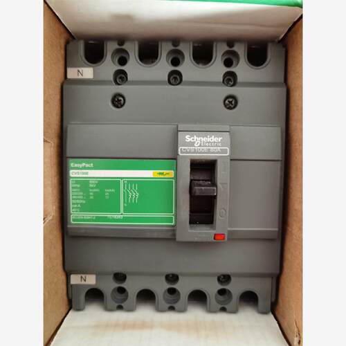 施耐德断路器CVS100E，4P