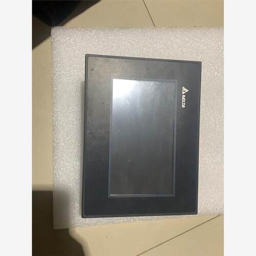 台达触摸屏型号DOP-B07S411成色漂亮，现货一台感兴趣