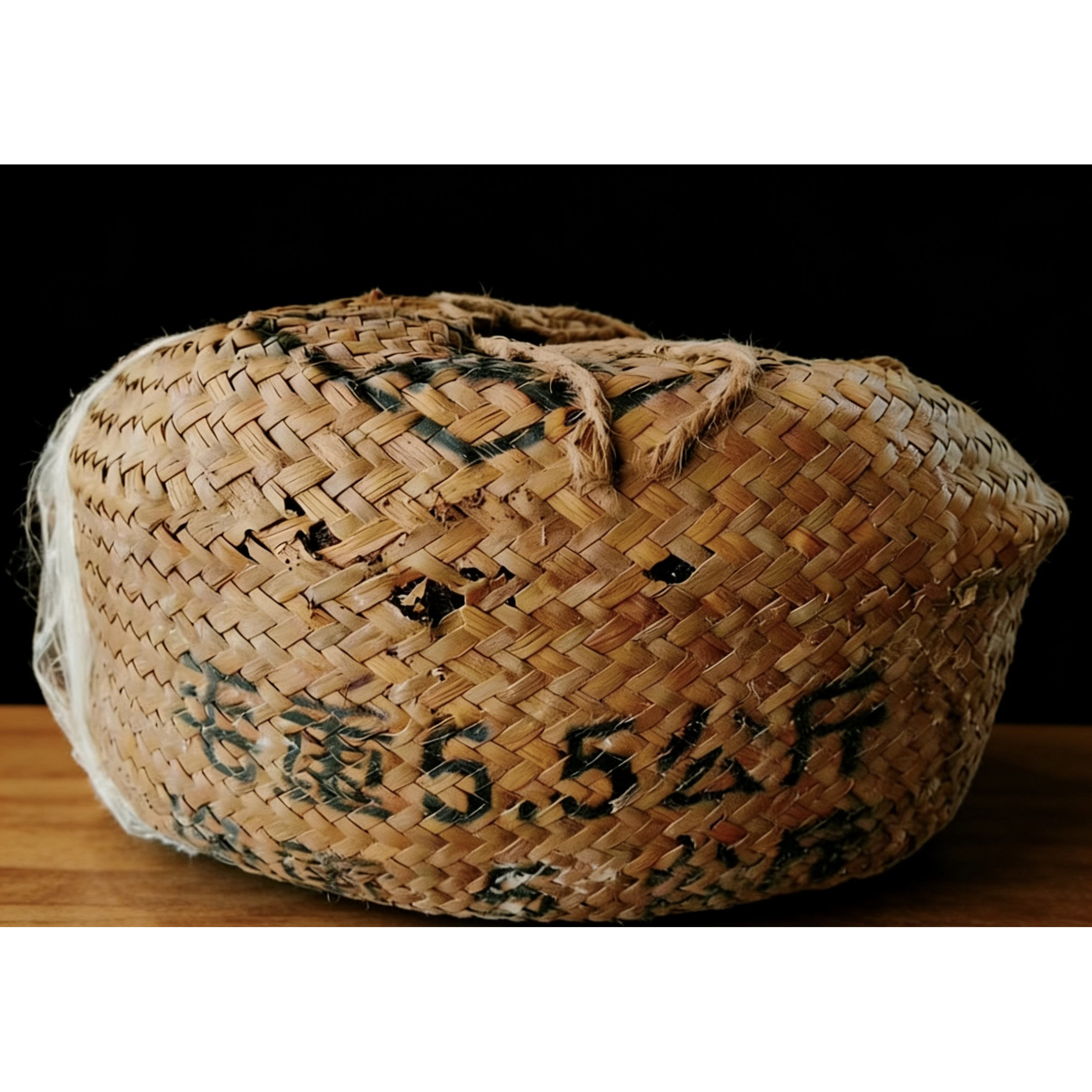 万字散茶由香港万福（万记）茶庄出品的纯普洱散茶，500克