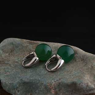 新款个性小众铜质中古风绿宝石耳钉银耳针小众复古高级感女士耳夹