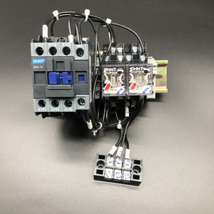定做 4KW简易无塔供水电接点压力表泵控制电箱1210接触器380V正泰