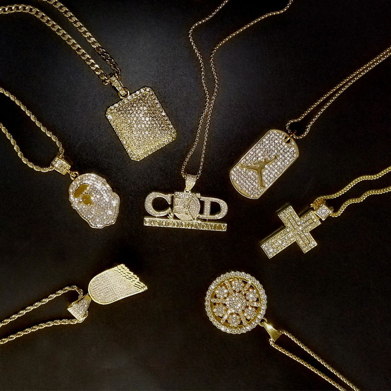 朋克风镶钻十字架情侣蹦迪吊坠