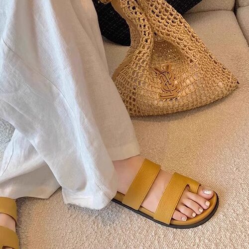 踩屎感~黄色套趾平底拖鞋女夏外穿夹趾凉拖一字带女式厚底凉鞋子