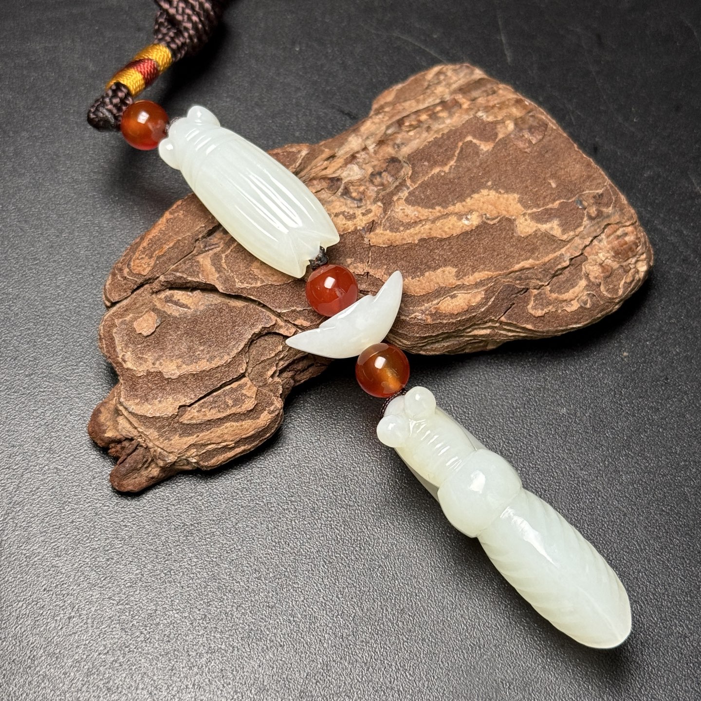 新疆和田玉老料富贵缠身玉佩