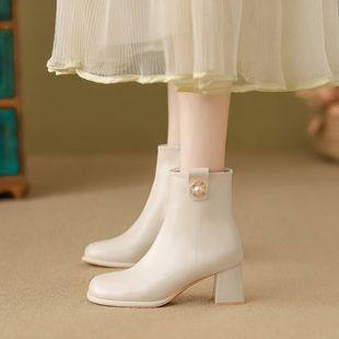 2025秋冬英伦风瘦瘦靴马丁靴女粗跟百搭学院鞋配裙子短靴女及踝靴