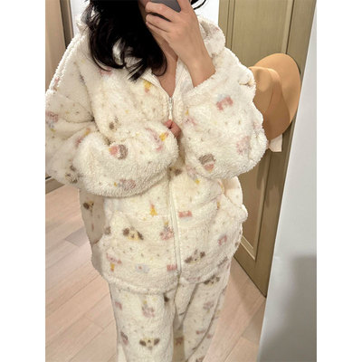 可爱卡通连帽加绒法兰绒睡衣女秋