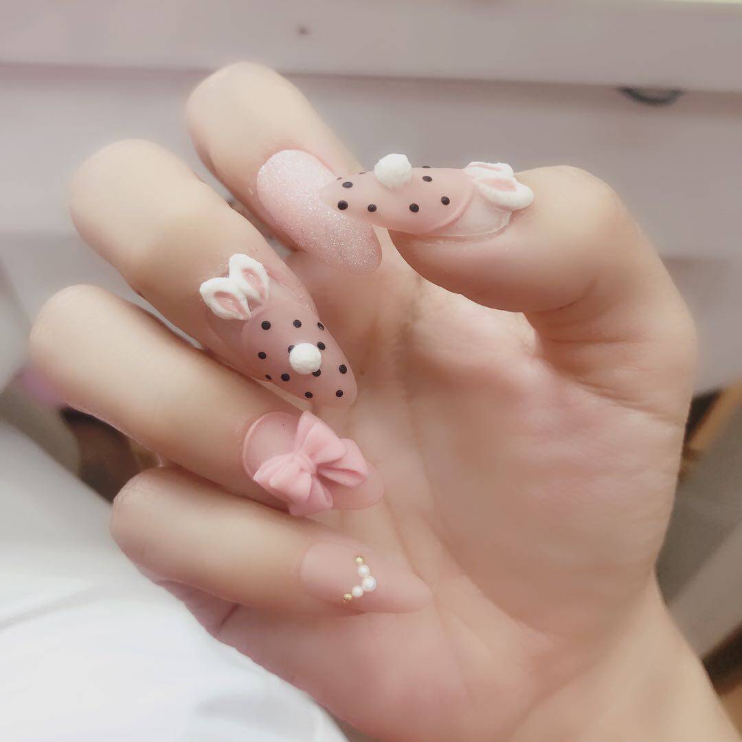 手工定制美甲粉色兔兔立体雕花成品甲片 假指甲穿戴甲可反复拆卸