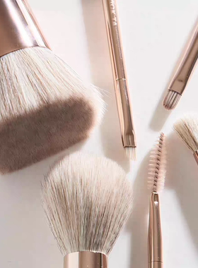 Patrick Ta sculpting complexion brush化妆刷腮红刷鼻刷眉刷