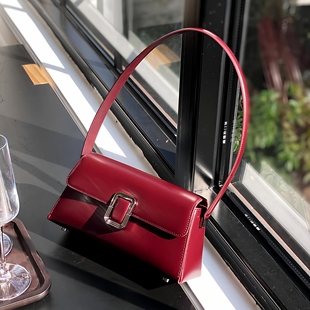 NAN 红色包包腋下包女日常可用单肩包 D轻奢小众高级感包2025新款
