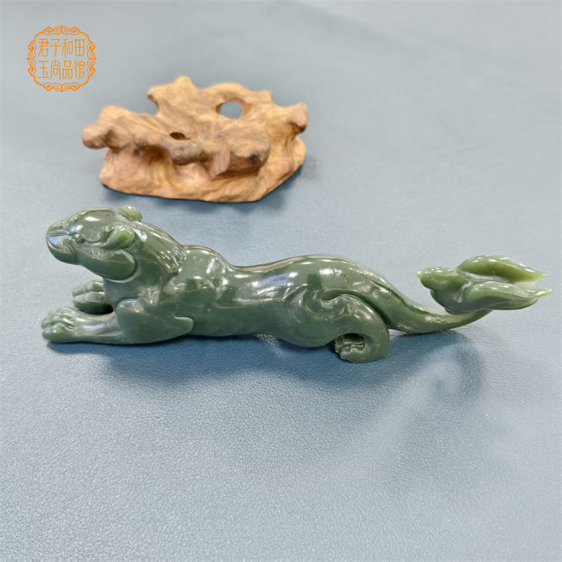 新疆和田青玉豹子喜鹊小摆件茶宠手把件一级细料温润细腻[报喜]
