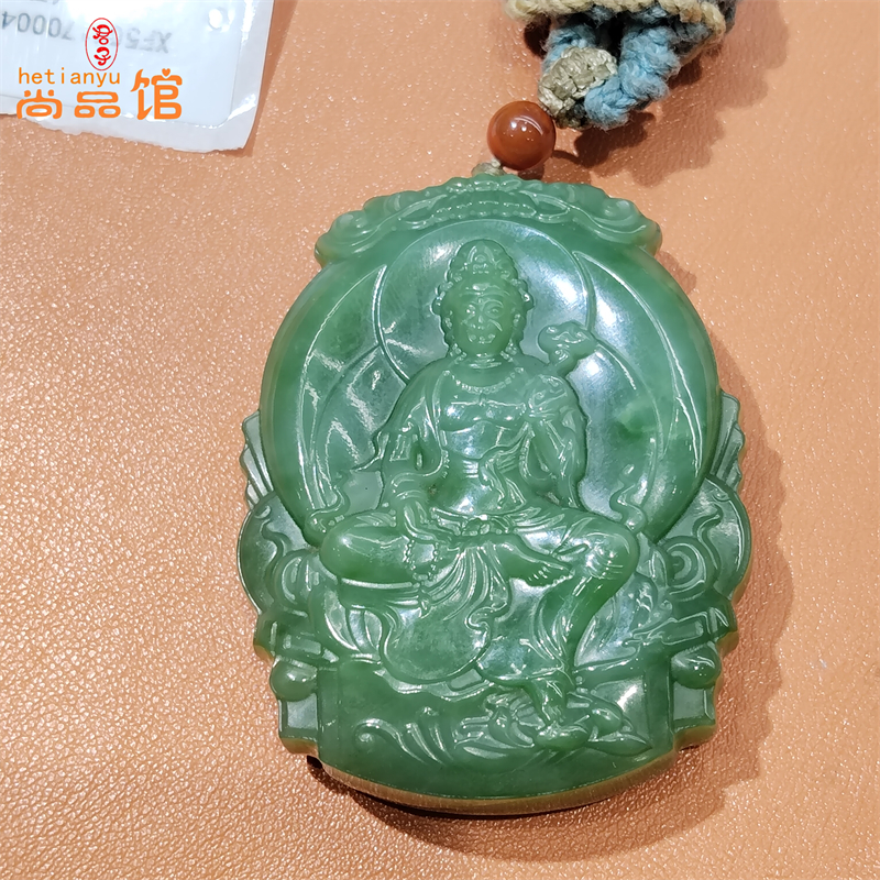 和田碧玉观音度母吊牌俄料碧玉双面雕刻带结构碧玉牌辣绿色