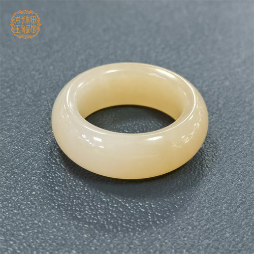 糖白玉戒圈指环且料14.5mm女士和田玉戒指蜂蜜糖港码9