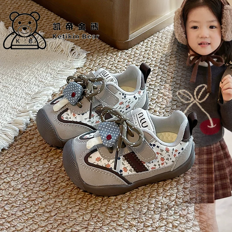卡通凯蒂猫儿童机能休闲鞋2026春秋碎花魔术贴软底防滑女童运动鞋