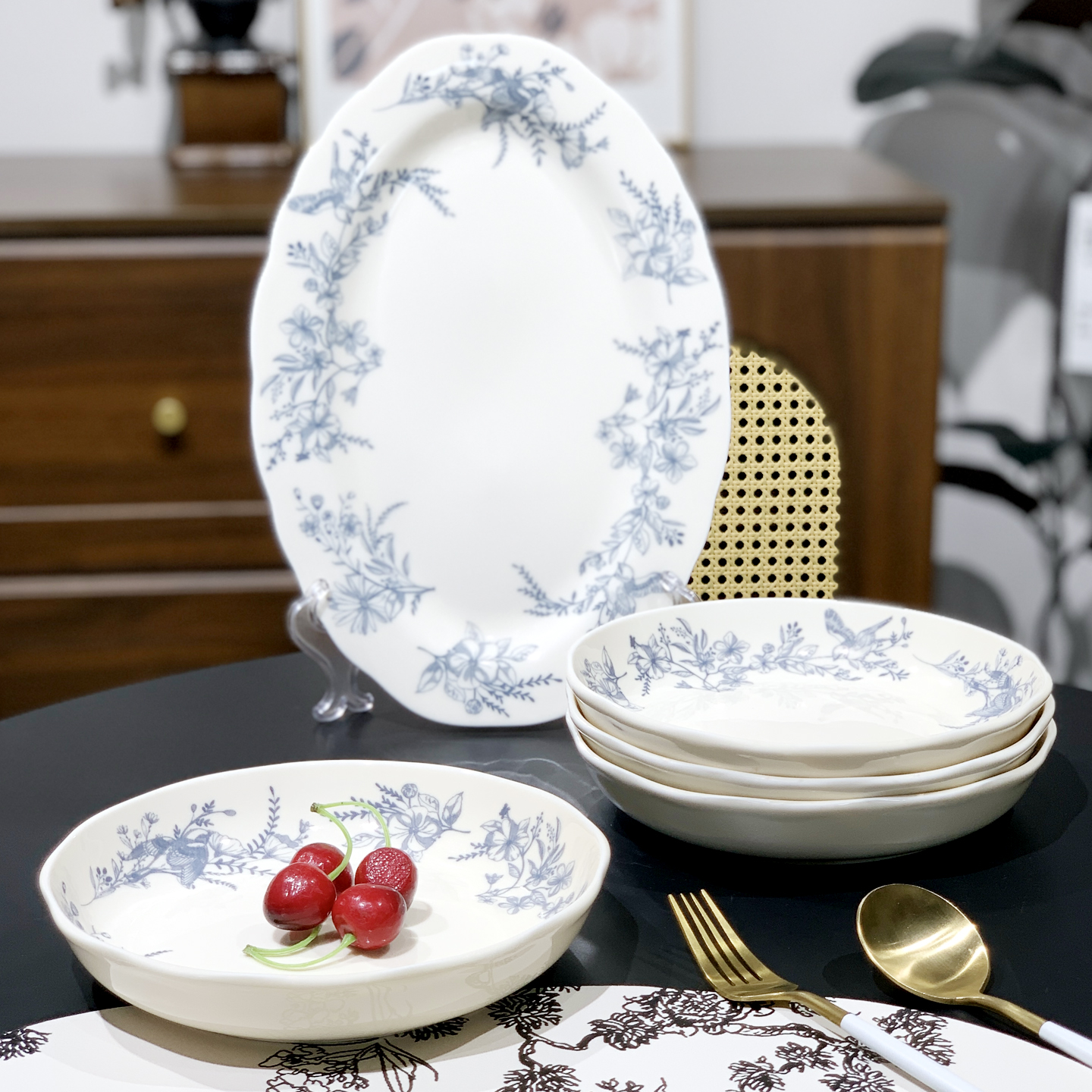 高颜值釉下彩家用菜盘子套装