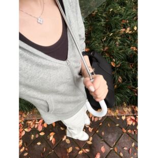 “心尖帽衫”随性又精致~轻薄透气100%竹节棉显瘦V领连帽拉链衫
