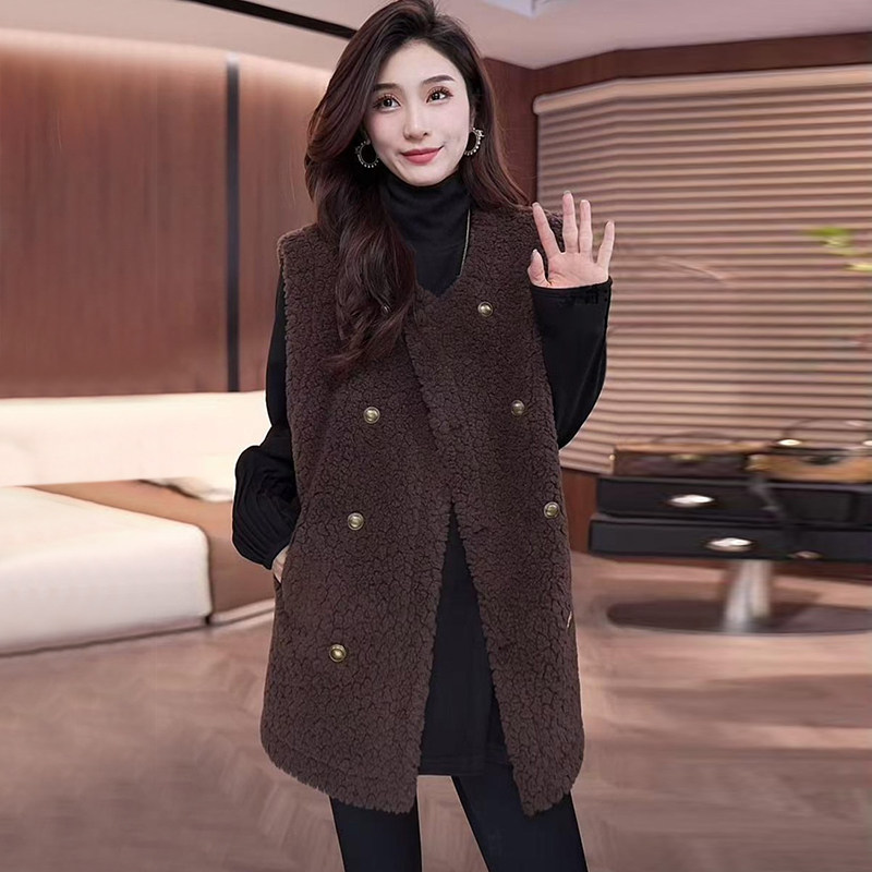 皮毛一体背心马夹女2026秋冬新款小个子羊羔毛气质中长款宽松马甲