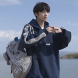 藏青色