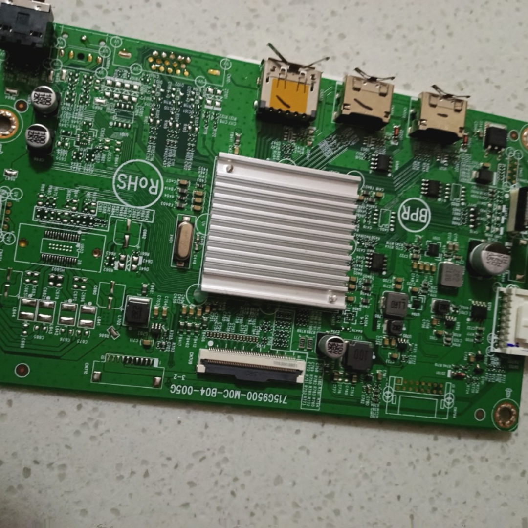 Q32Q1主板715G9500-M0C-B00-005K