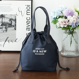 抽绳饭盒袋大容量大号饭盒手提袋子高品质上班族保温袋加厚便当包