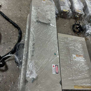 日本二手NEC成色如图LD泵浦固态激光器 SL183BT