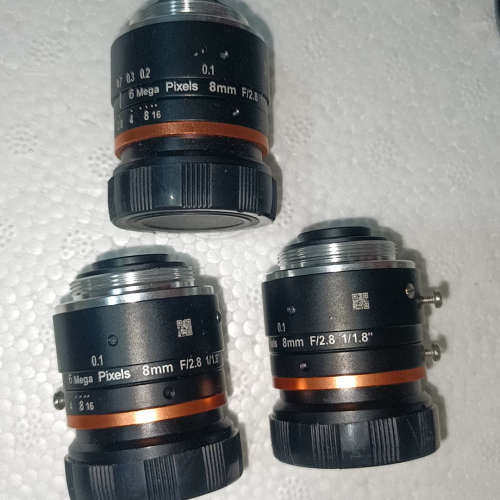 6 mega pixels 8mmF/2.8  1/1.