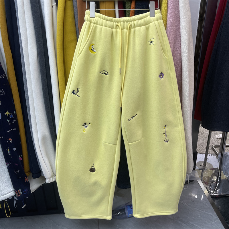 少女风氛围感减龄卡通刺绣圣诞休闲弯刀裤女2025年冬季新款运动裤