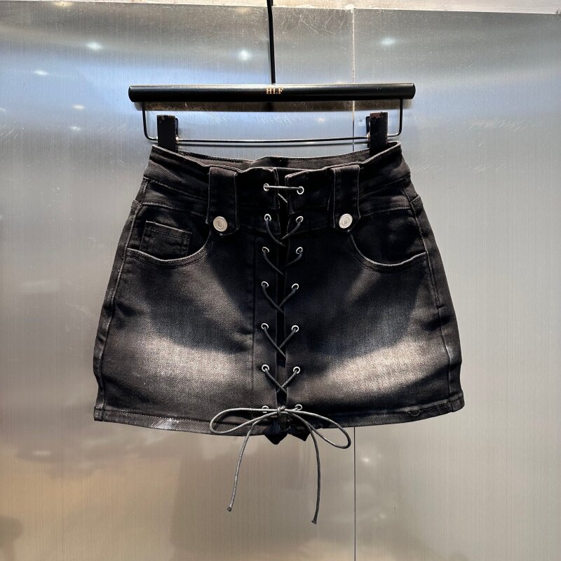 甜酷个性绑绳设计感牛仔半身裙女2026夏季新款辣妹A字包臀裙短裙