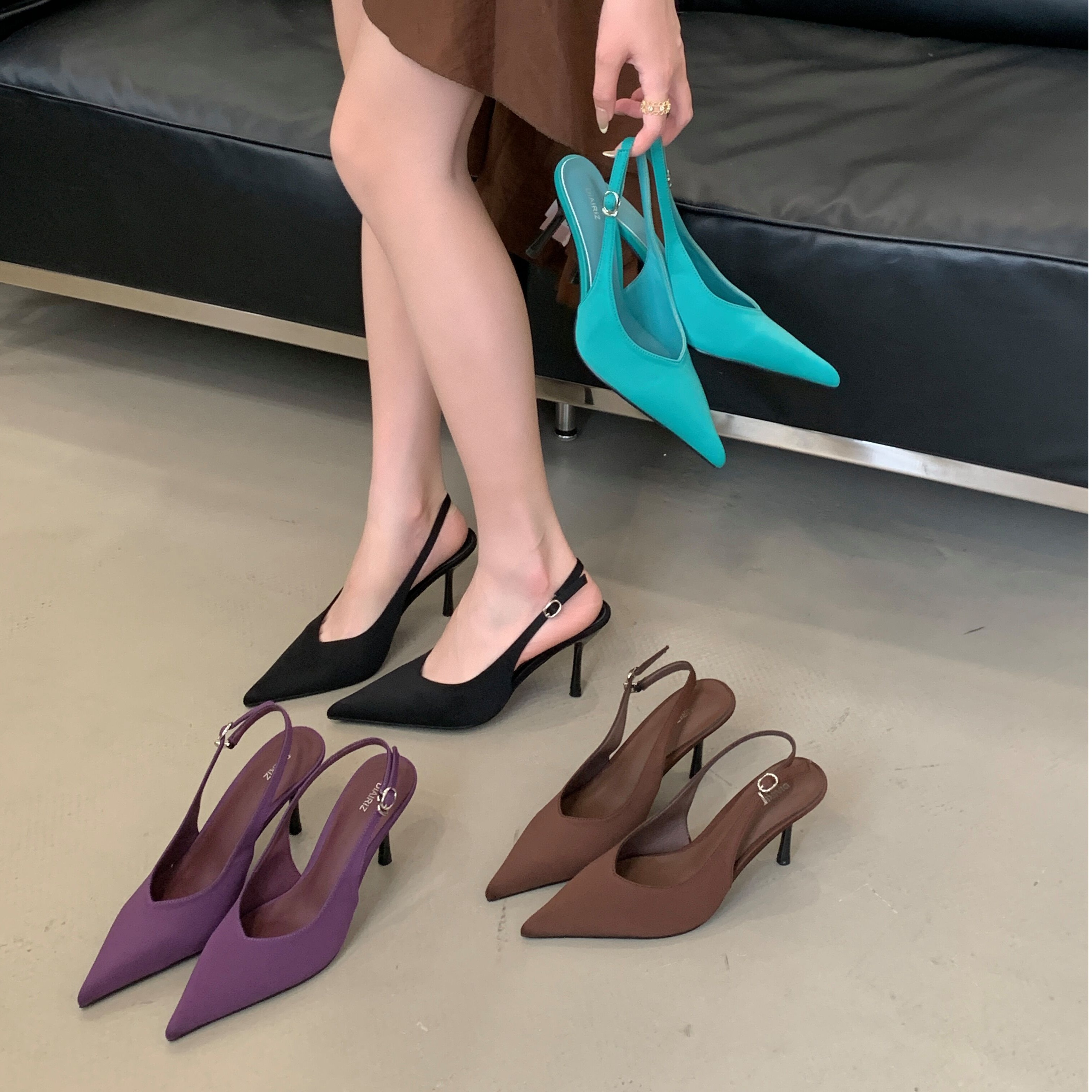 法式性感尖头细高跟名媛宴会后空女单鞋欧美走秀气质简约时尚凉鞋