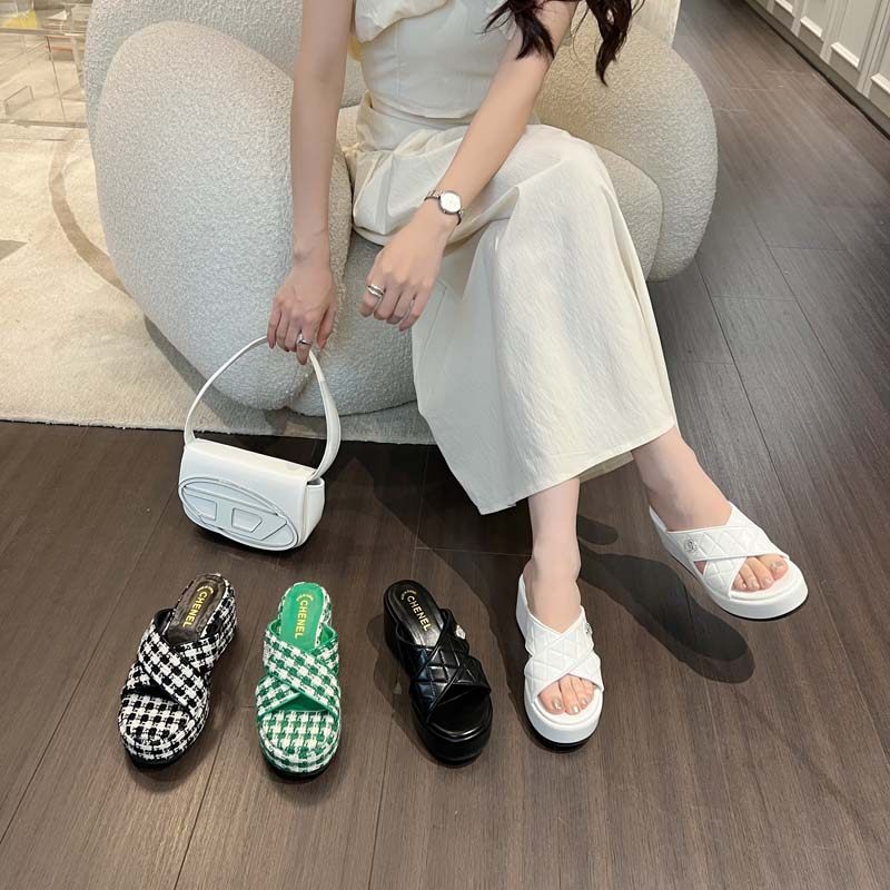 法式坡跟松糕厚底凉拖鞋女菱形网格纹交叉鞋面露趾高跟一脚蹬拖鞋