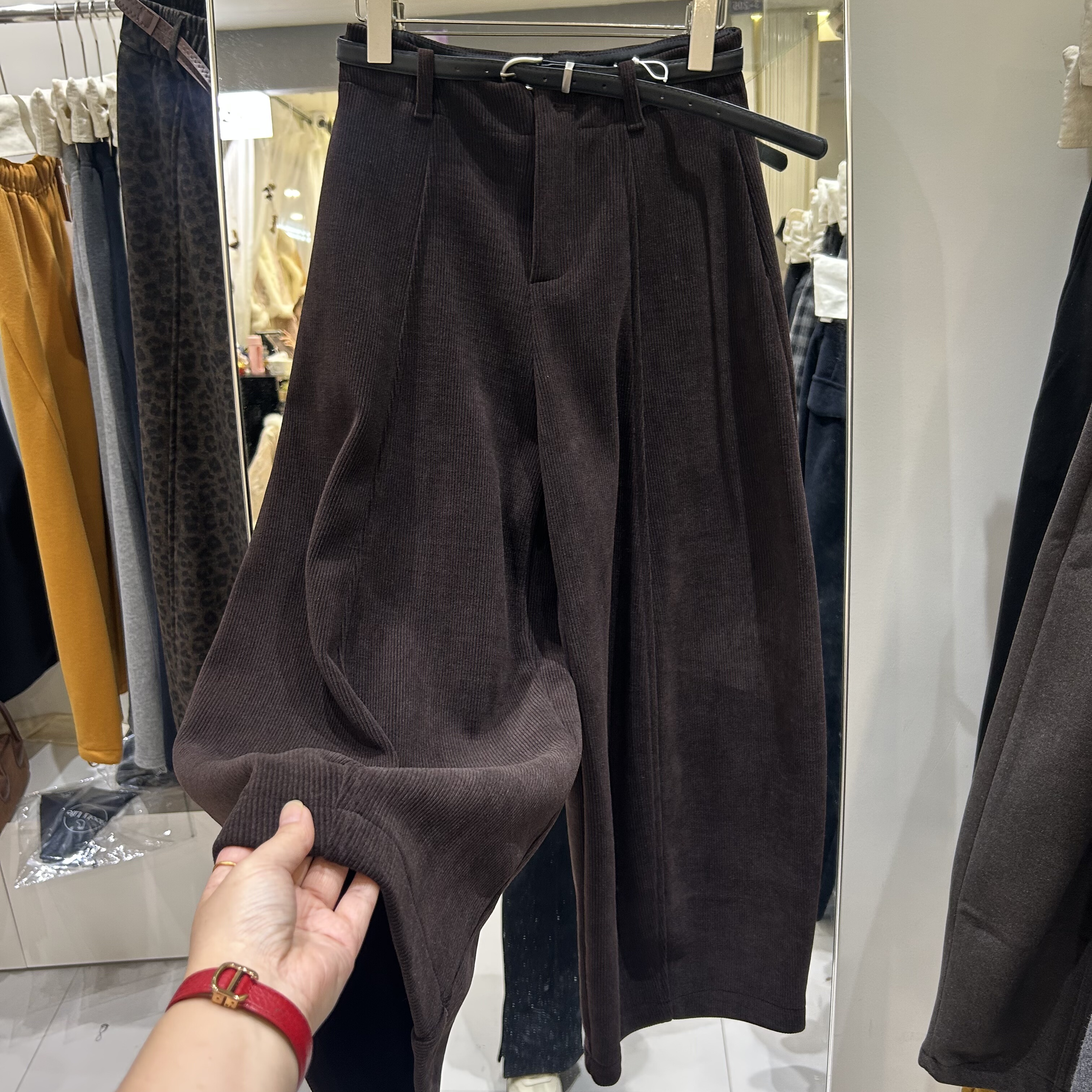 韩系复古高腰灯芯绒加绒休闲弯刀裤女2025冬季新款百搭九分阔腿裤