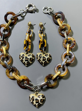 Vintage美国GUESS打标质感豹纹爱心值坠玳瑁色环扣项链耳环套装