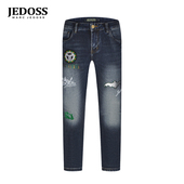 爵迪斯男装 2025秋季 新款 JEDOSS 简约章仔刺绣绒感胶印牛仔裤 117SX