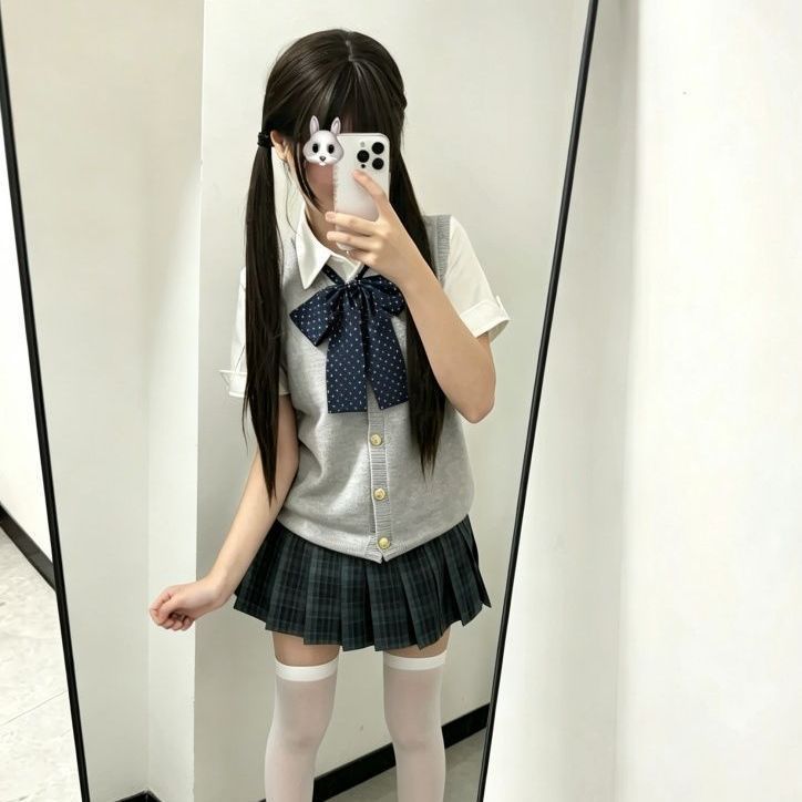 jk制服正版短裙套装海苔学院风灰色马甲配波点领结毛衣背心校供感图片