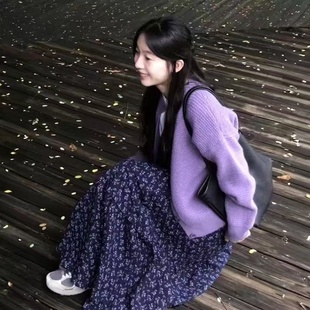 外套搭配高腰碎花半身裙字女 入秋穿搭一整套韩系复古紫色针织开衫