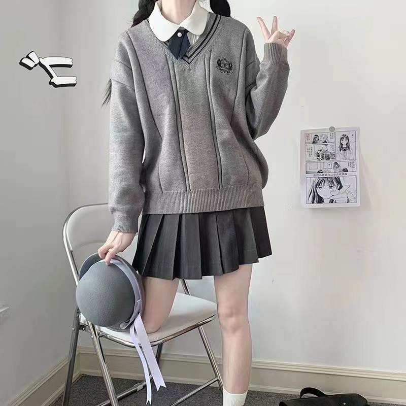 长袖V领刺绣毛衣宽松慵懒女潮