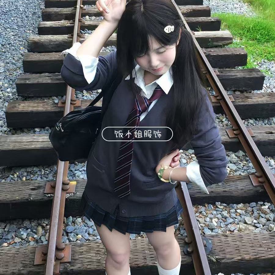 日系学院风Jk制服针织衫格裙套装