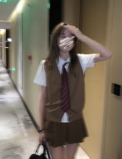 襯衫 夏季 針織背心百褶半身裙 三件套短袖 時尚 學院風套裝 女2022新款
