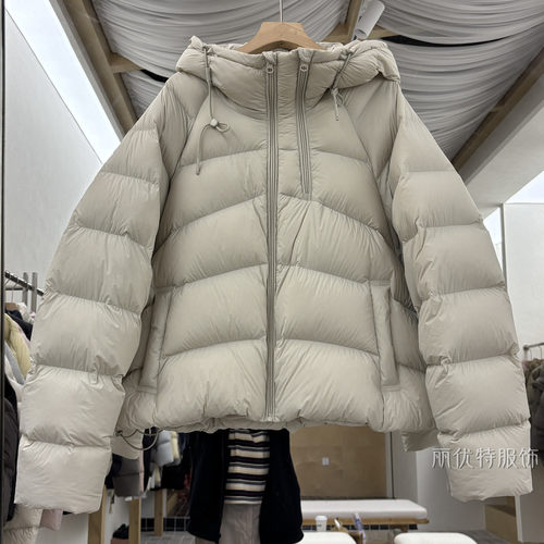 云朵泡芙连帽短款羽绒服