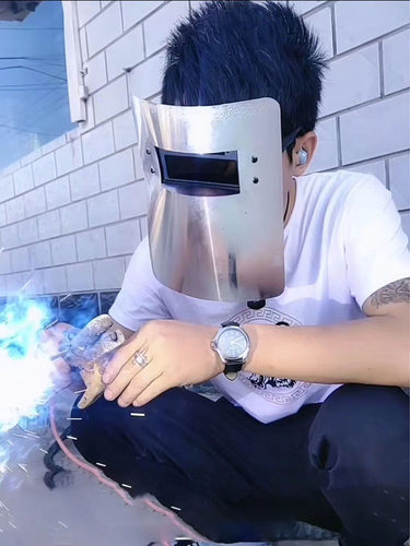 洪翱劳保防护电焊工自动变光