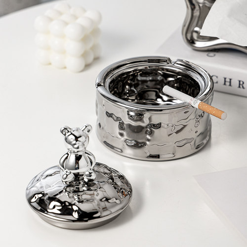 陶瓷小熊烟灰缸带盖家用客厅