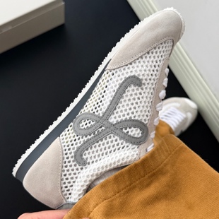 高版真皮 罗家 阿甘鞋女2025新款德训鞋透气休闲运动小白鞋华夫鞋