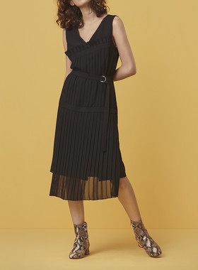 21新款女装出口欧单尾货黑色宽松版V领压褶风琴百褶高个子连衣裙