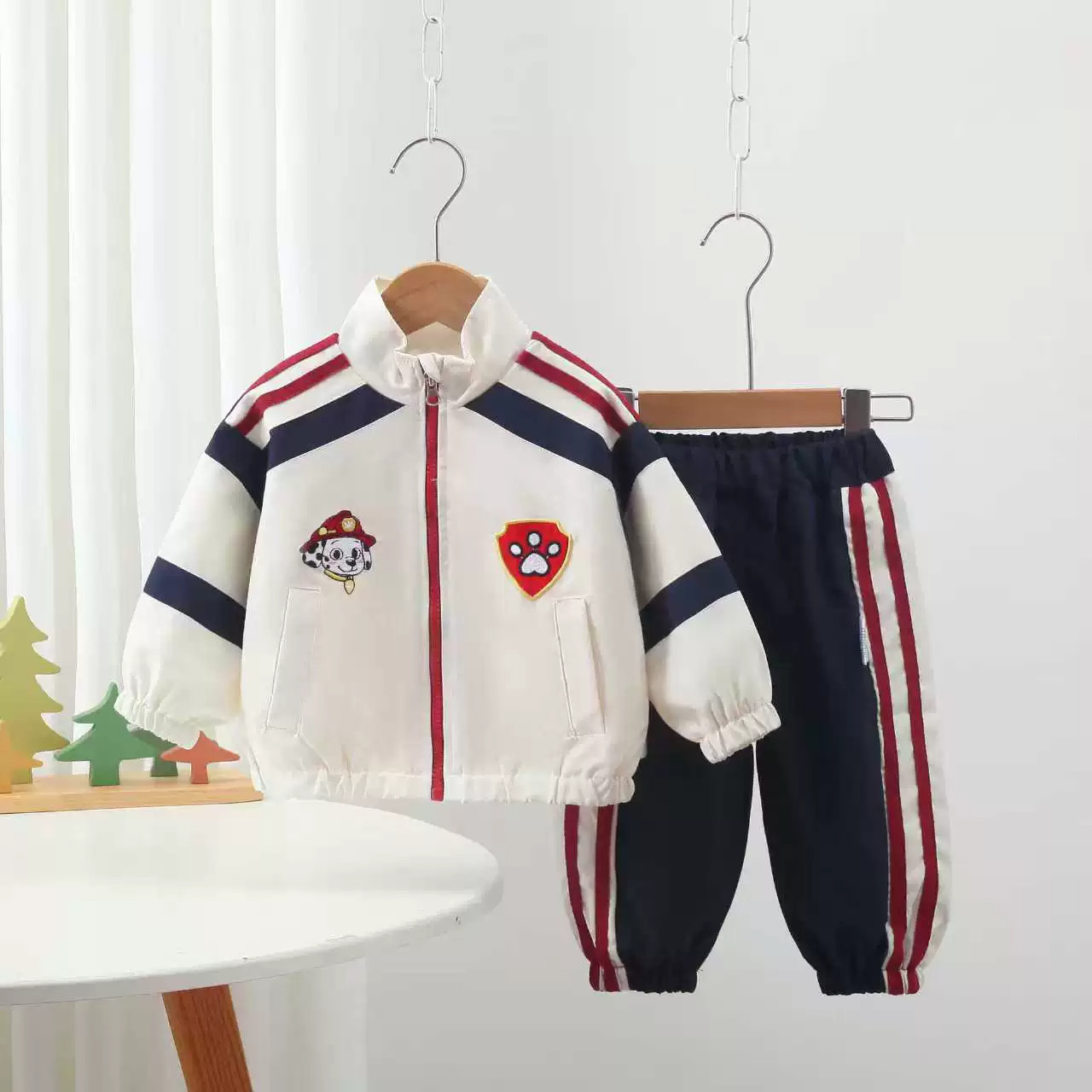男女童春秋新款韩版机车服套装男宝宝洋气休闲冲锋衣棒球服两件套