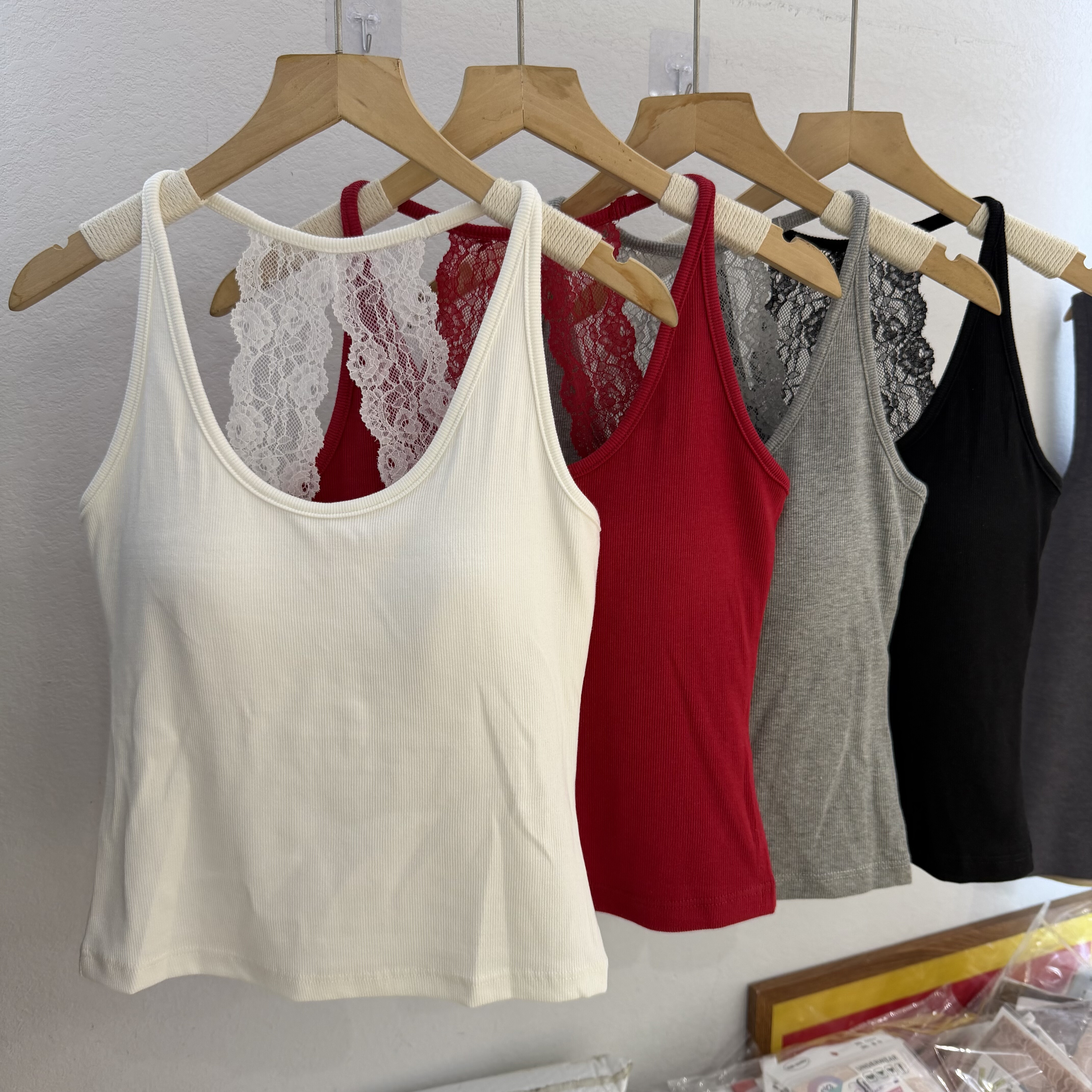 妃子纪839新款后背蕾丝美背中长款吊带背心女内搭带胸垫打底上衣,女士内衣/男士内衣/家居服,吊带/背心/T恤/打底/肌底衣,淘宝优惠券,粉丝福利购,淘宝优惠卷